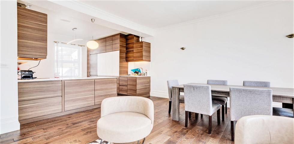 			3 Bedroom, 1 bath, 1 reception Apartment			 Mill Lane, WEST HAMPSTEAD